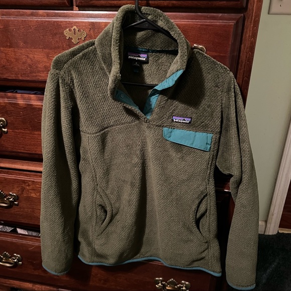 Patagonia sweatshirt with two front pockets - Picture 1 of 3